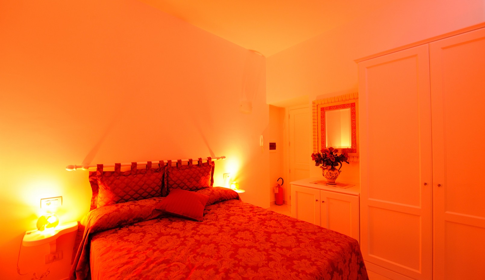 Camera Bacco rossa - La Dolce Vita Ravello